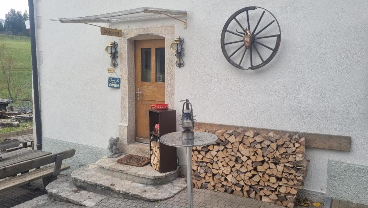 Saicourt Miramont Horse Trekking Hostel מראה חיצוני תמונה